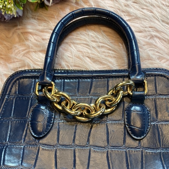 Zara Mini City Shoulder Bag with Chain Strap - Picture 3 of 11